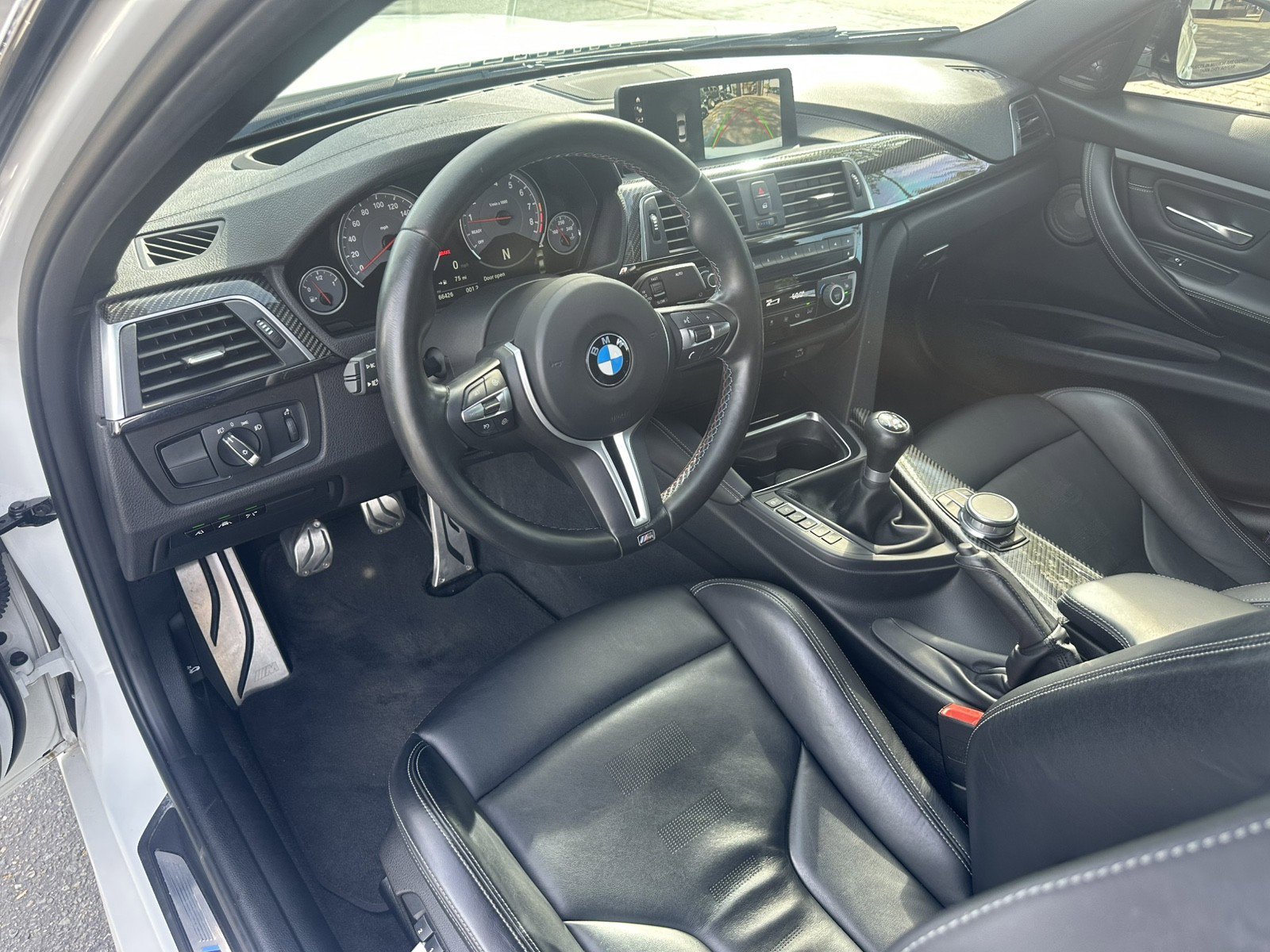 Used 2018 BMW M3 image 19