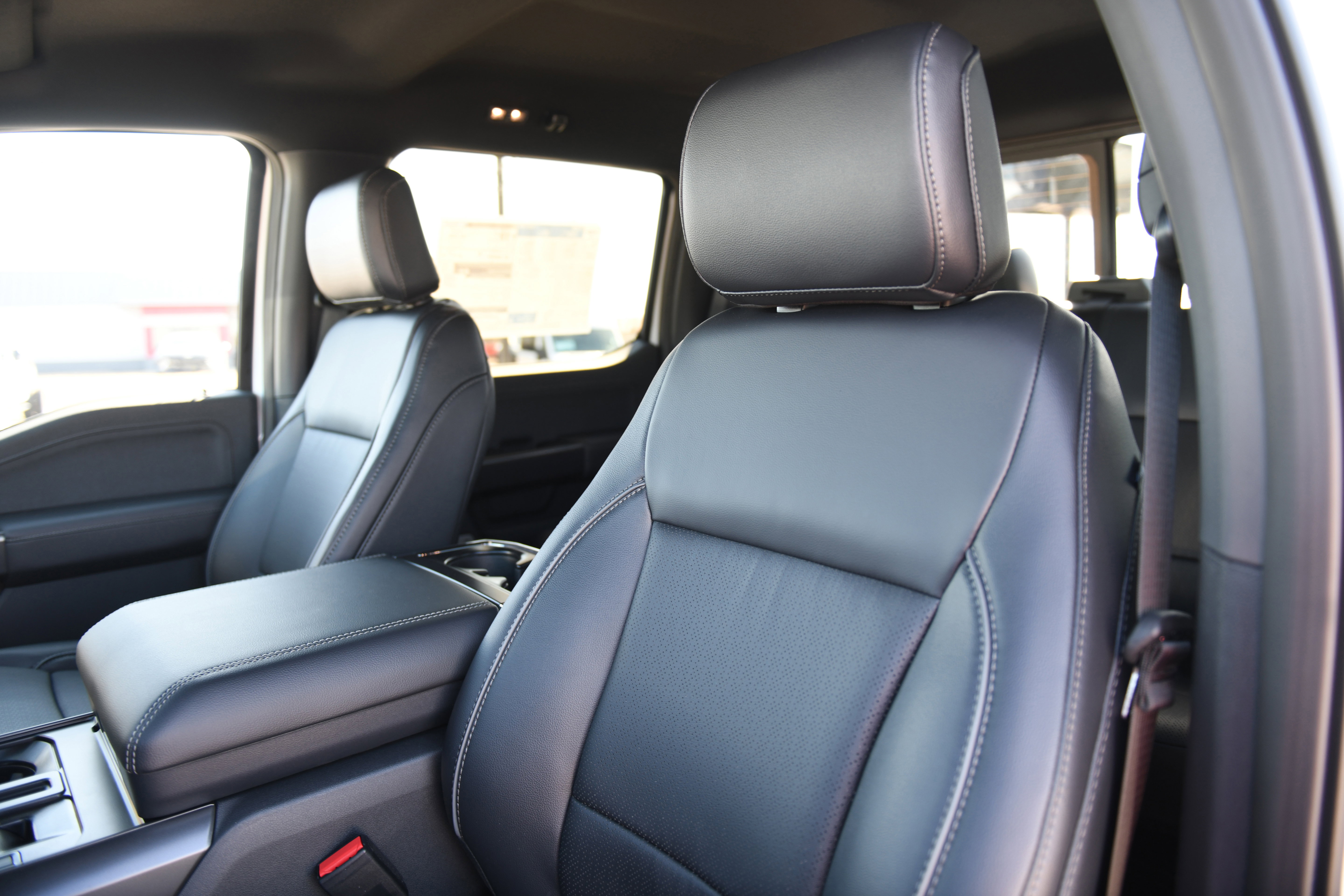 New 2026 Ford F150 Lariat w/ Equipment Group 501A Mid image 18