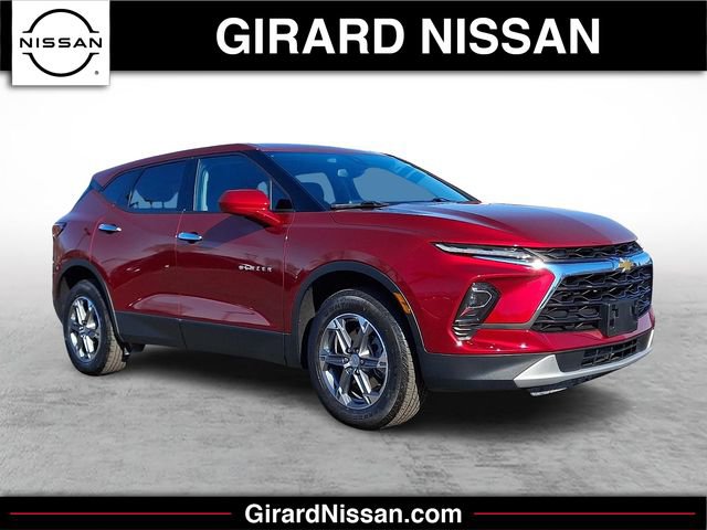 Used 2023 Chevrolet Blazer LT image 1