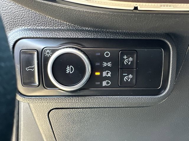 Used 2025 Ford Explorer Platinum w/ LUX Leather Package image 25