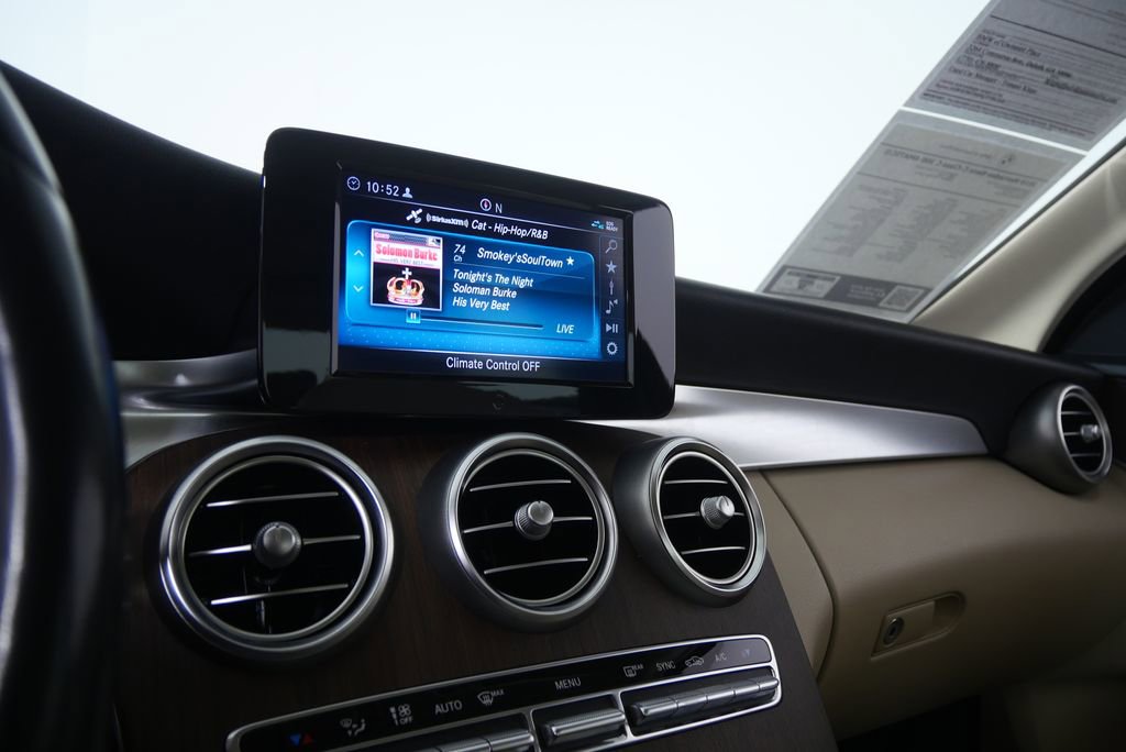 Used 2019 Mercedes-Benz C 300 4MATIC Sedan image 20
