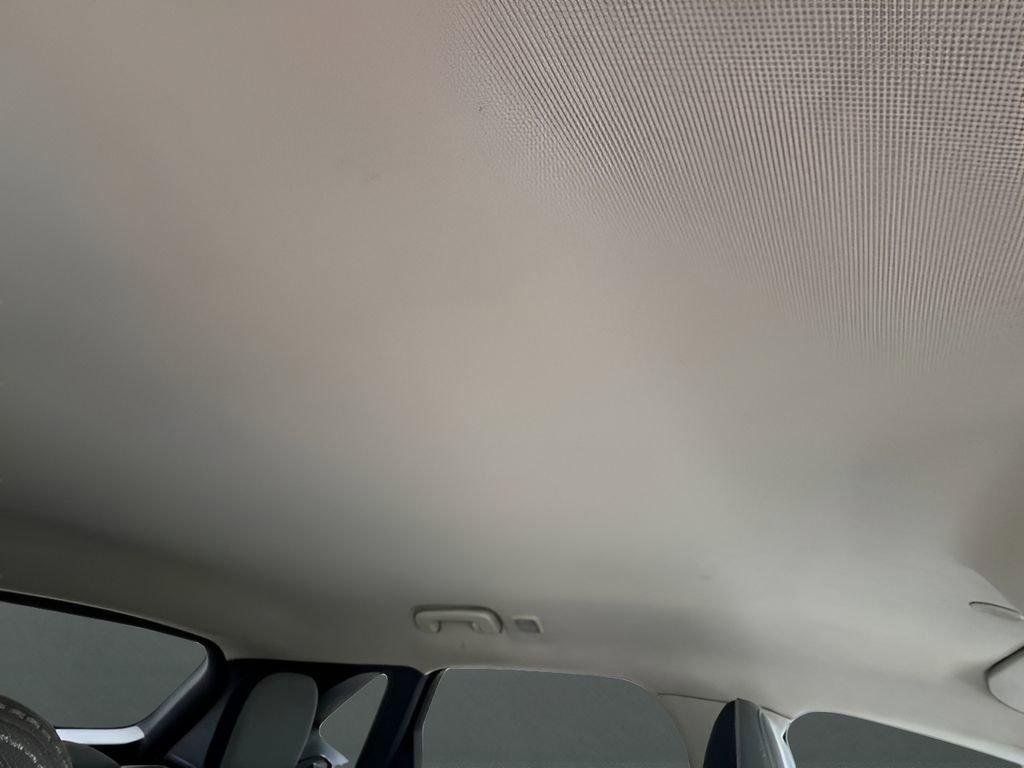 Used 2020 Ford Escape SE image 26