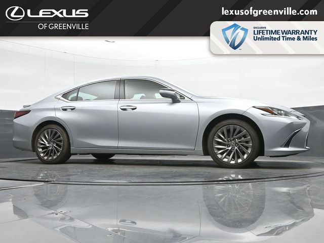 Used 2024 Lexus ES 300h w/ Accessory Package (Z1) FWD image 29