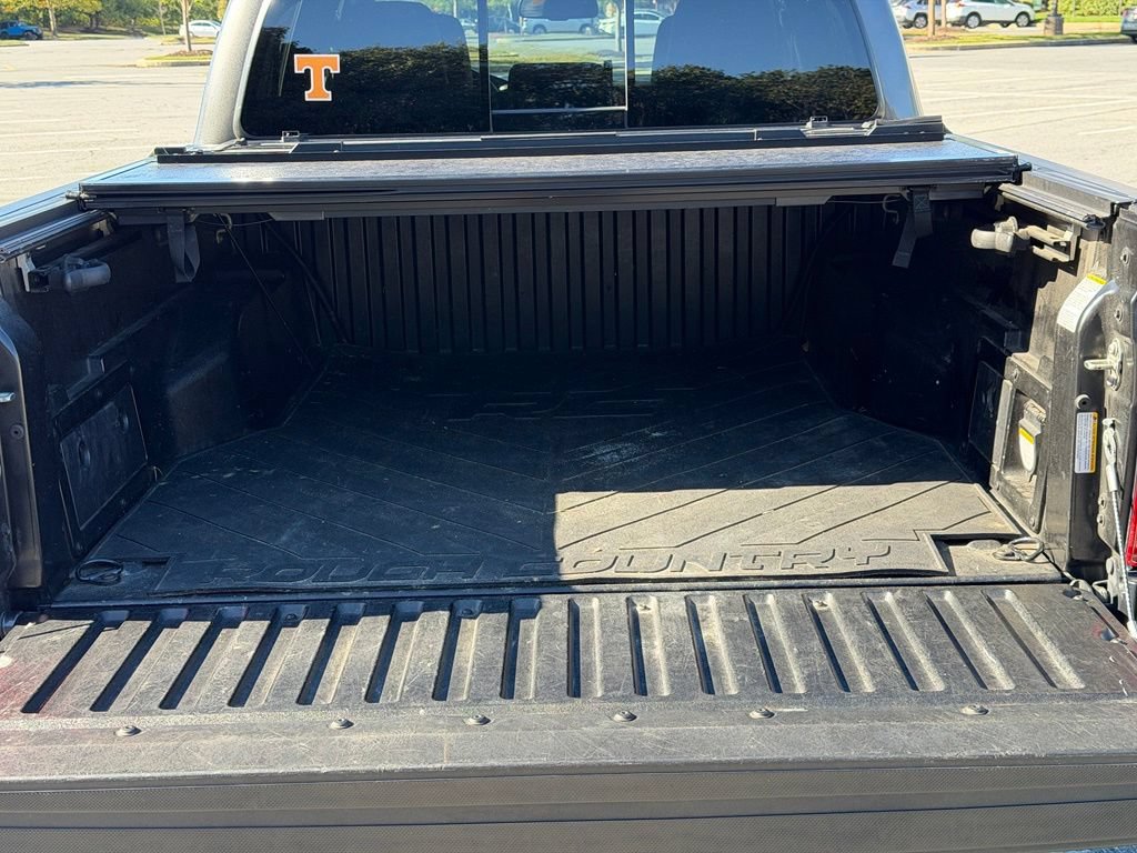 Used 2017 Toyota Tacoma TRD Sport w/ Premium & Technology Package AWD/4WD image 7