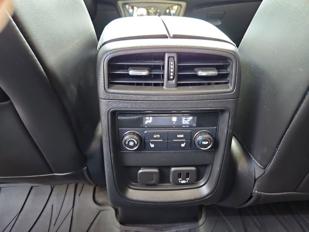Used 2019 Buick Envision Essence AWD/4WD image 30