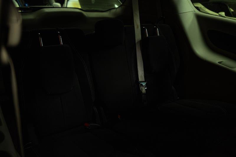 Used 2024 Chrysler Voyager LX image 11