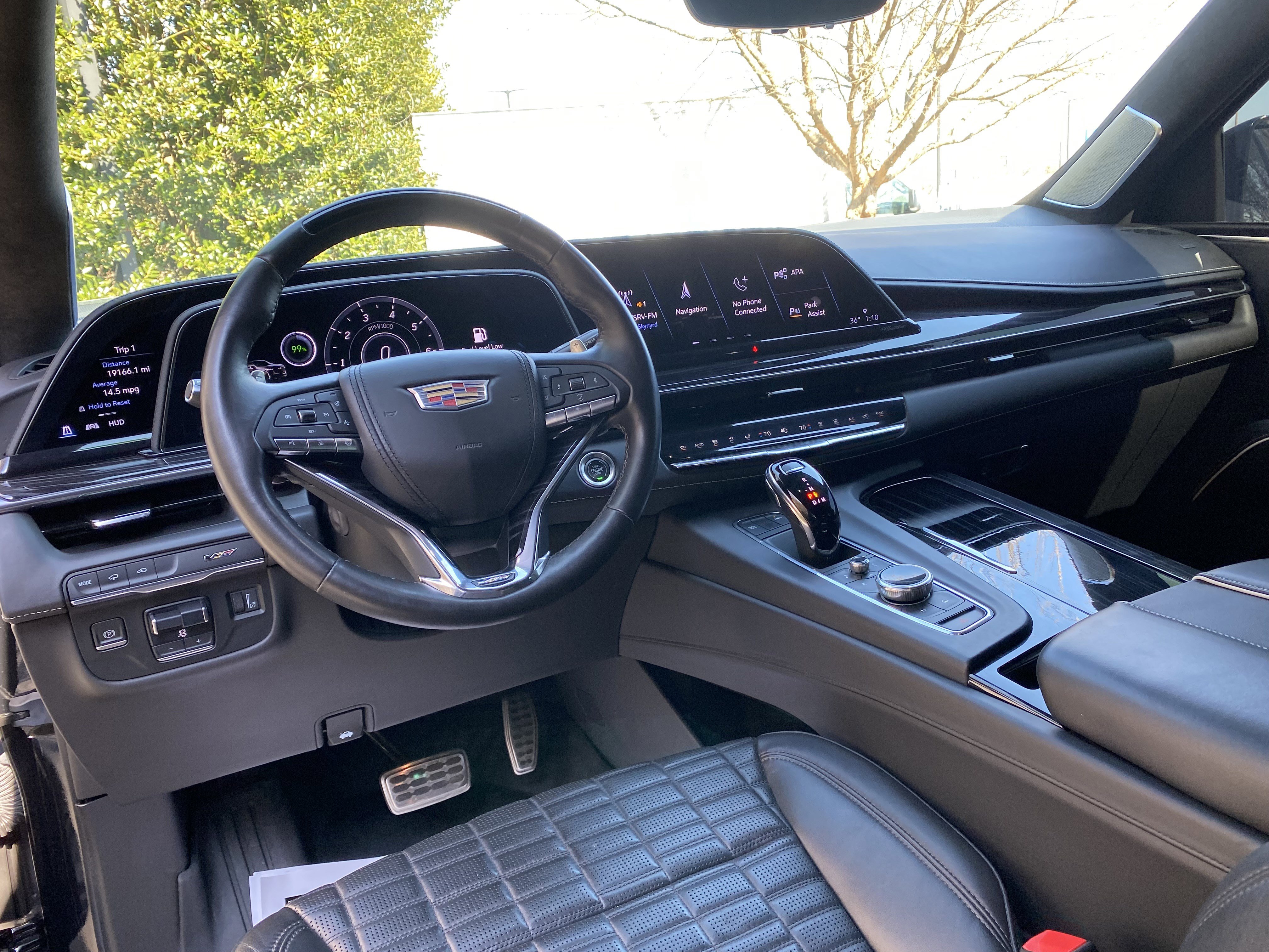 Used 2023 Cadillac Escalade ESV V image 37