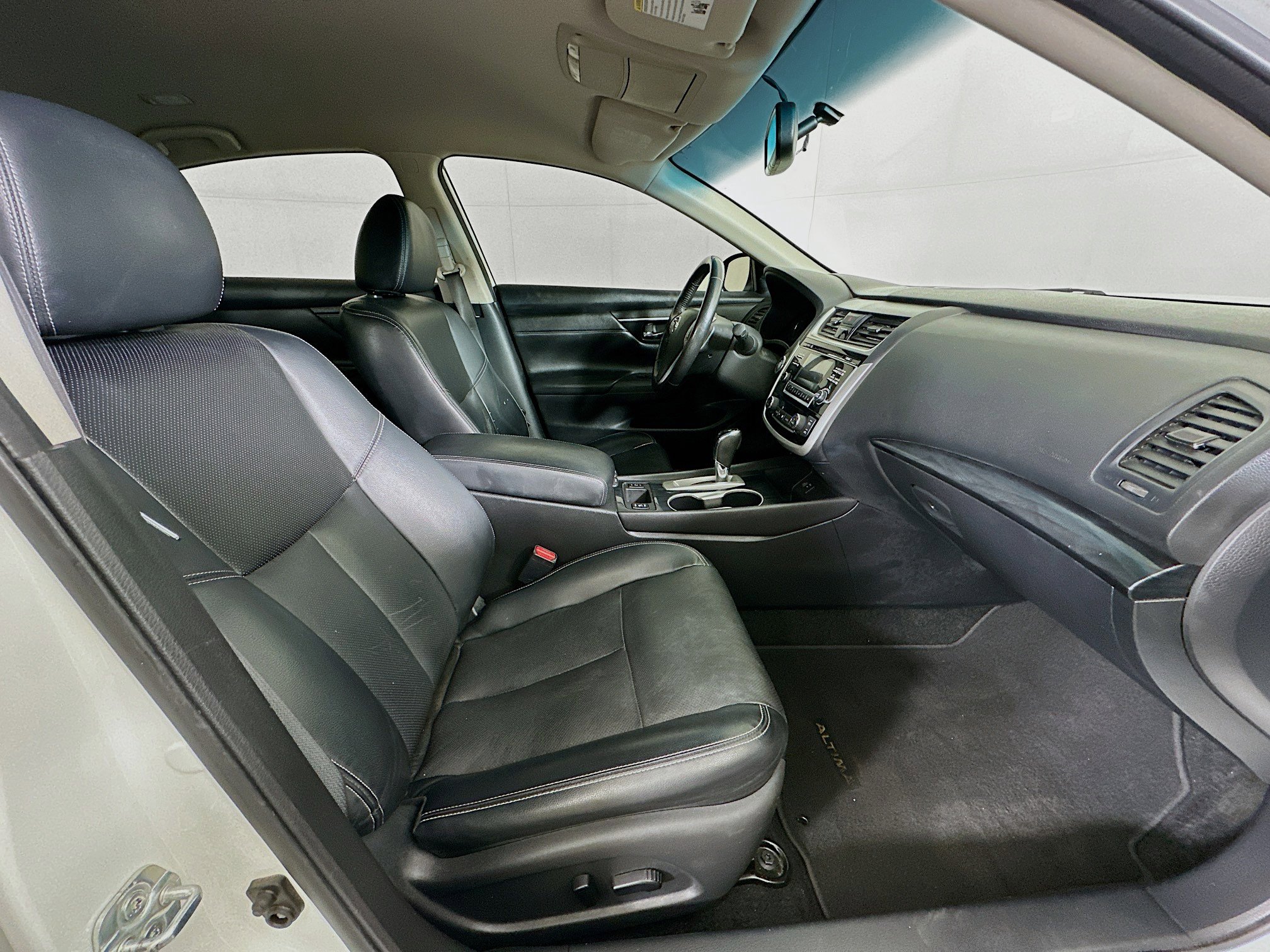 Used 2018 Nissan Altima 2.5 SL FWD image 29