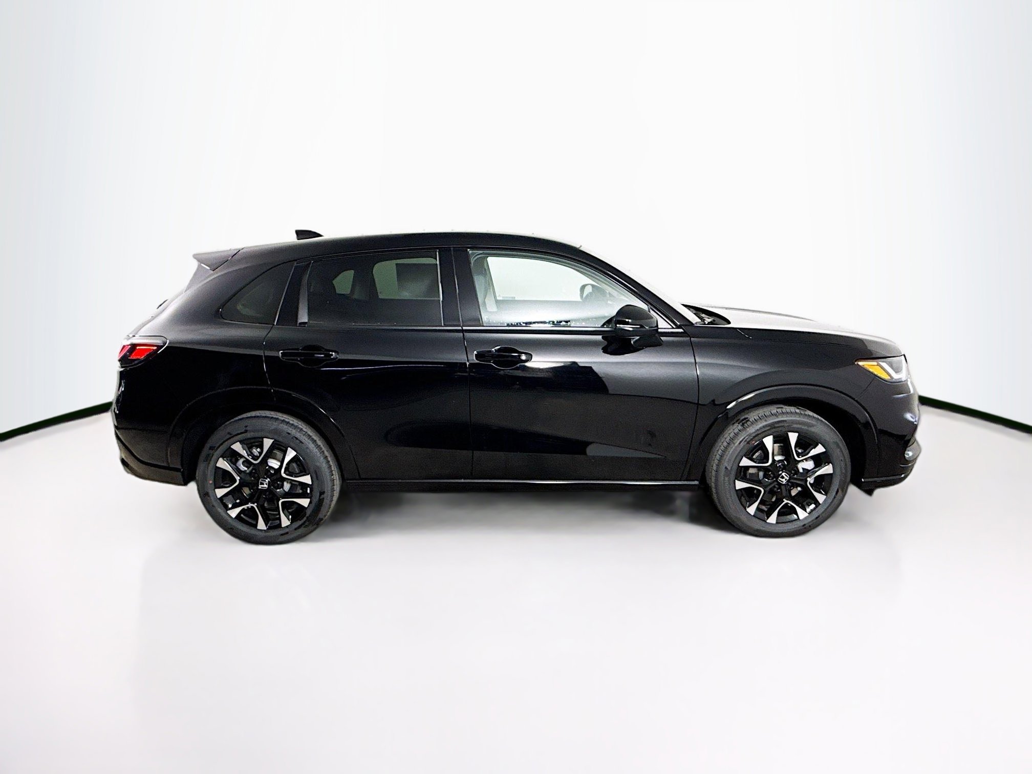 New 2026 Honda HR-V EX-L image 2