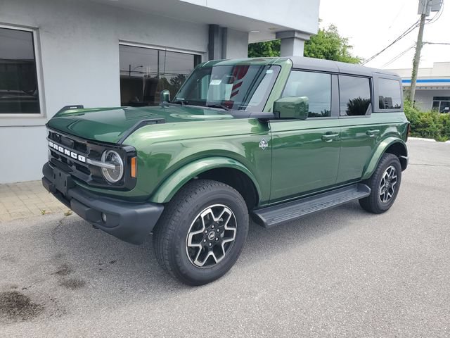Used 2025 Ford Bronco Outer Banks AWD/4WD image 12