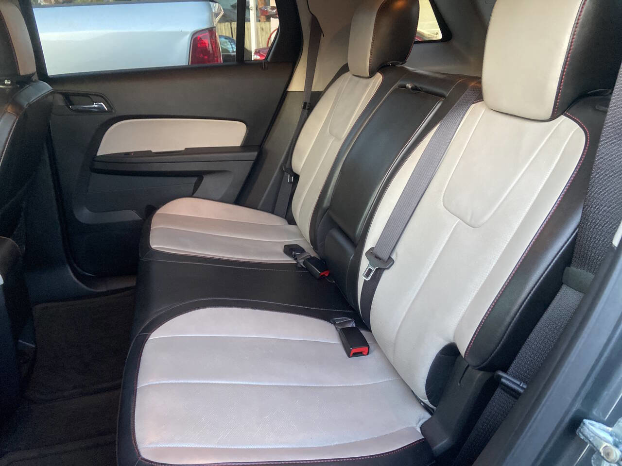 Used 2011 GMC Terrain SLT FWD image 7