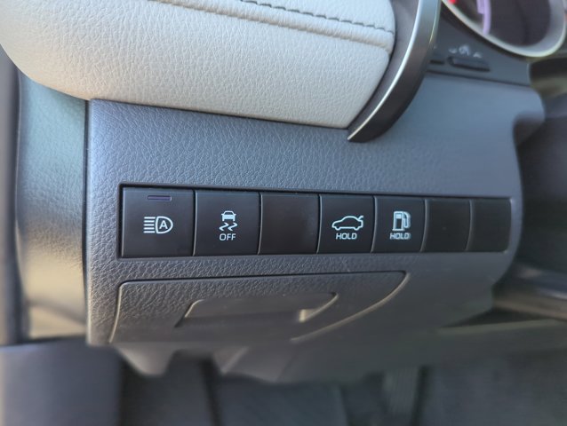 Certified 2022 Toyota Camry XLE FWD image 12