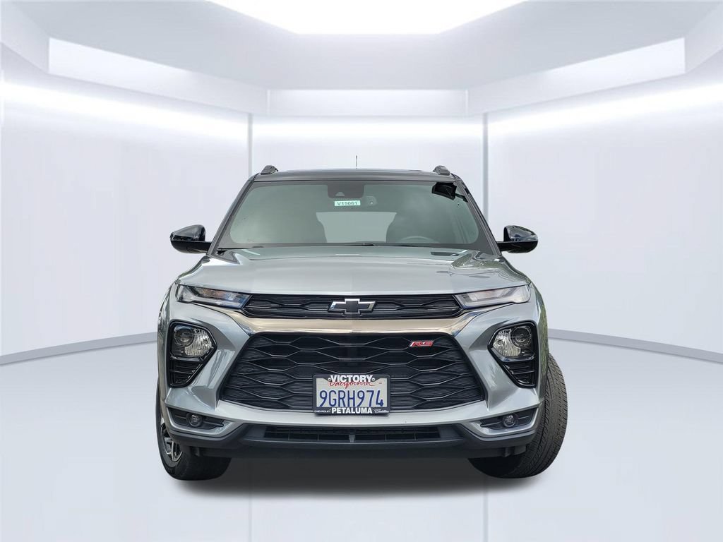 Used 2023 Chevrolet TrailBlazer RS w/ Sun and Liftgate Package AWD/4WD image 3