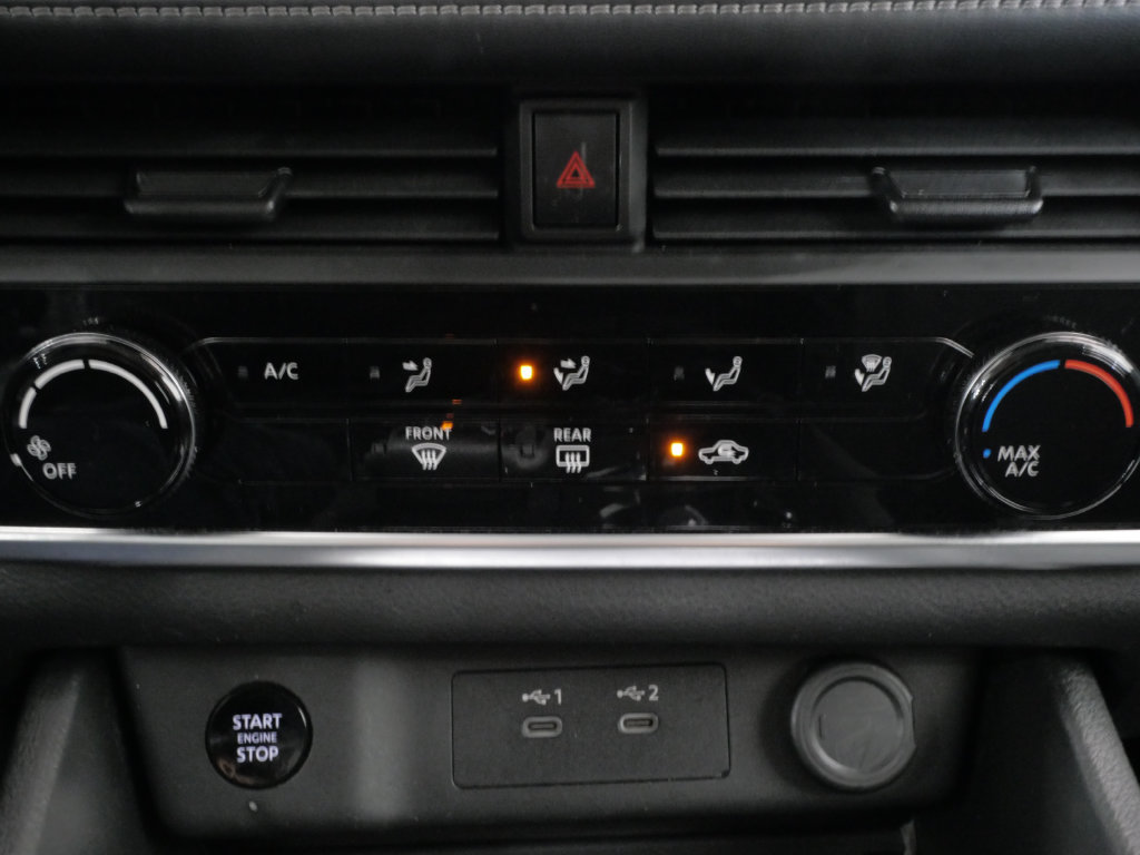 Used 2024 Nissan Rogue S AWD/4WD image 19