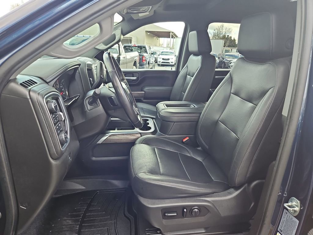Used 2021 Chevrolet Silverado 3500 LTZ w/ LTZ Convenience Package image 12