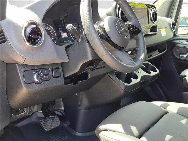 New 2026 Mercedes-Benz Sprinter 2500 image 3