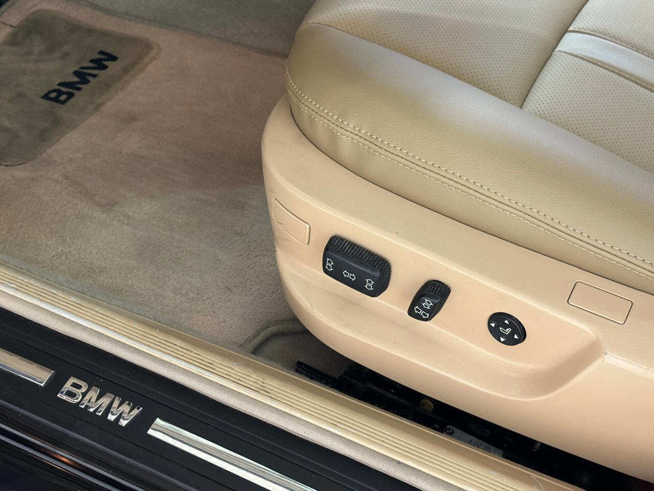 Used 1998 BMW 740i RWD image 38