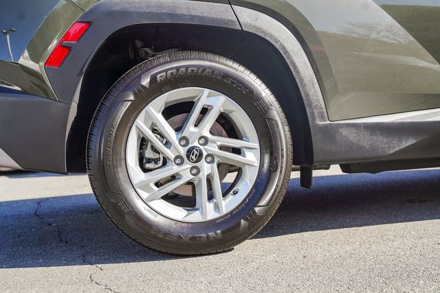 Used 2025 Hyundai Tucson SE image 9