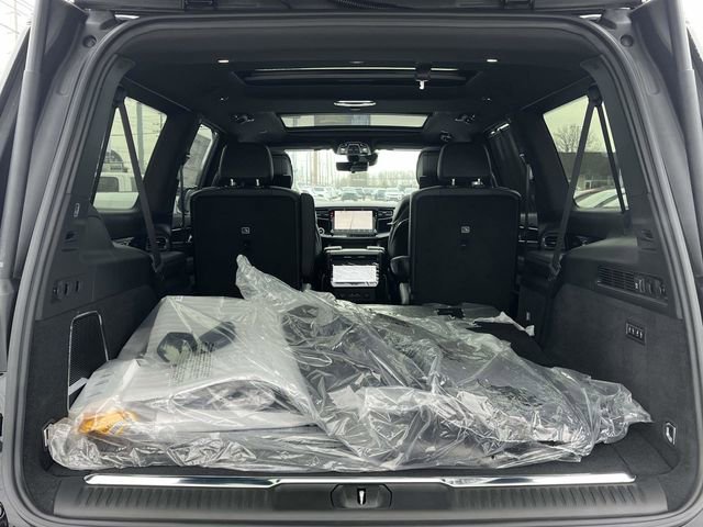 New 2026 Jeep Grand Wagoneer L Summit image 19