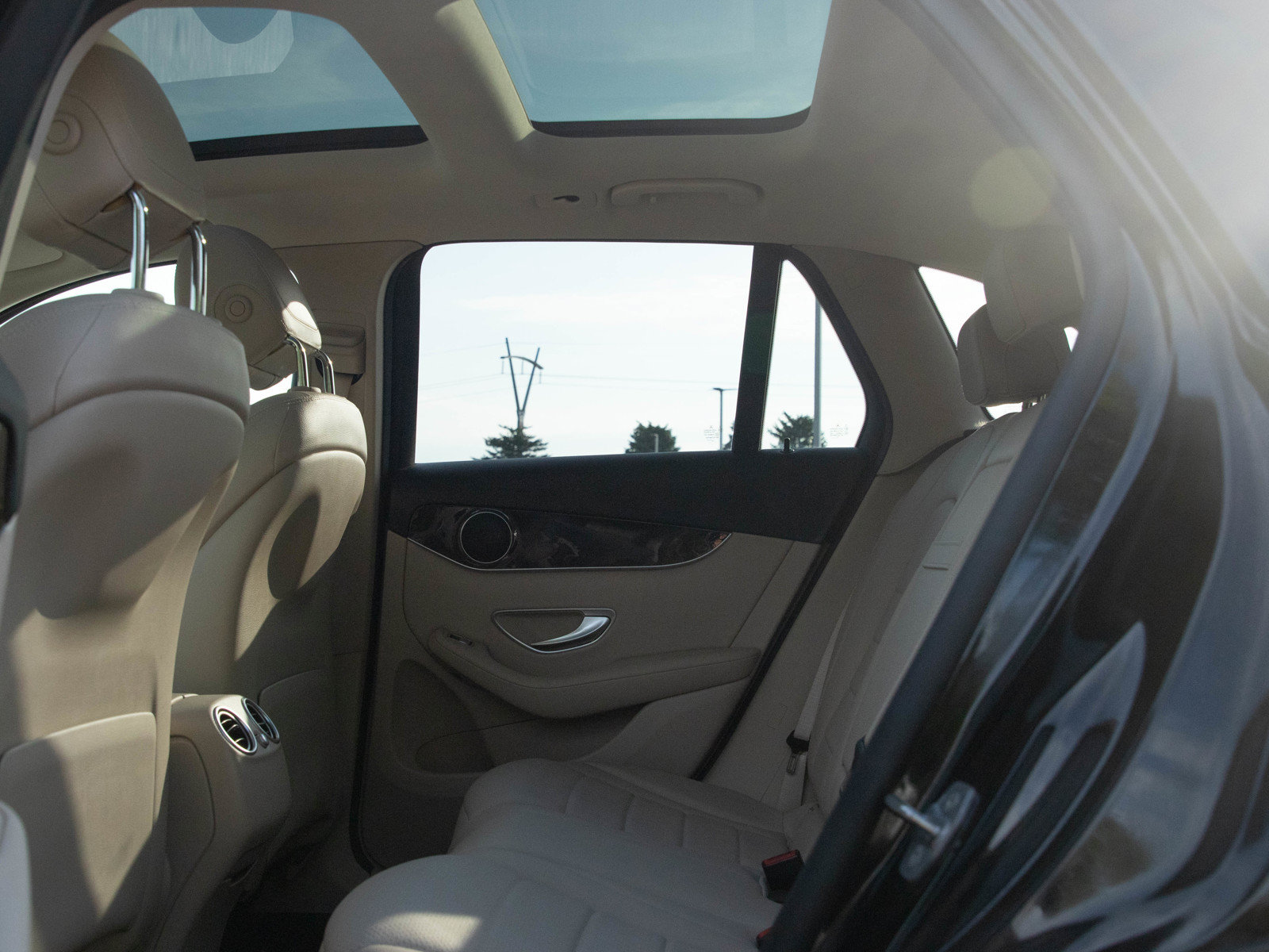 Used 2020 Mercedes-Benz GLC 300 4MATIC image 16