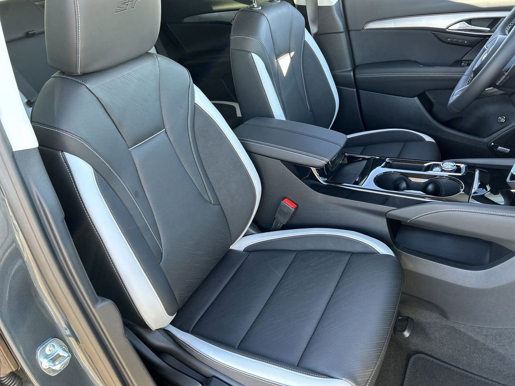 New 2026 Buick Envision Sport Touring image 29