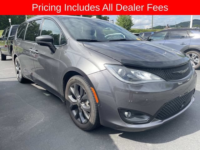 Used 2019 Chrysler Pacifica Touring-L Plus w/ Advanced Safetytec Group FWD image 11