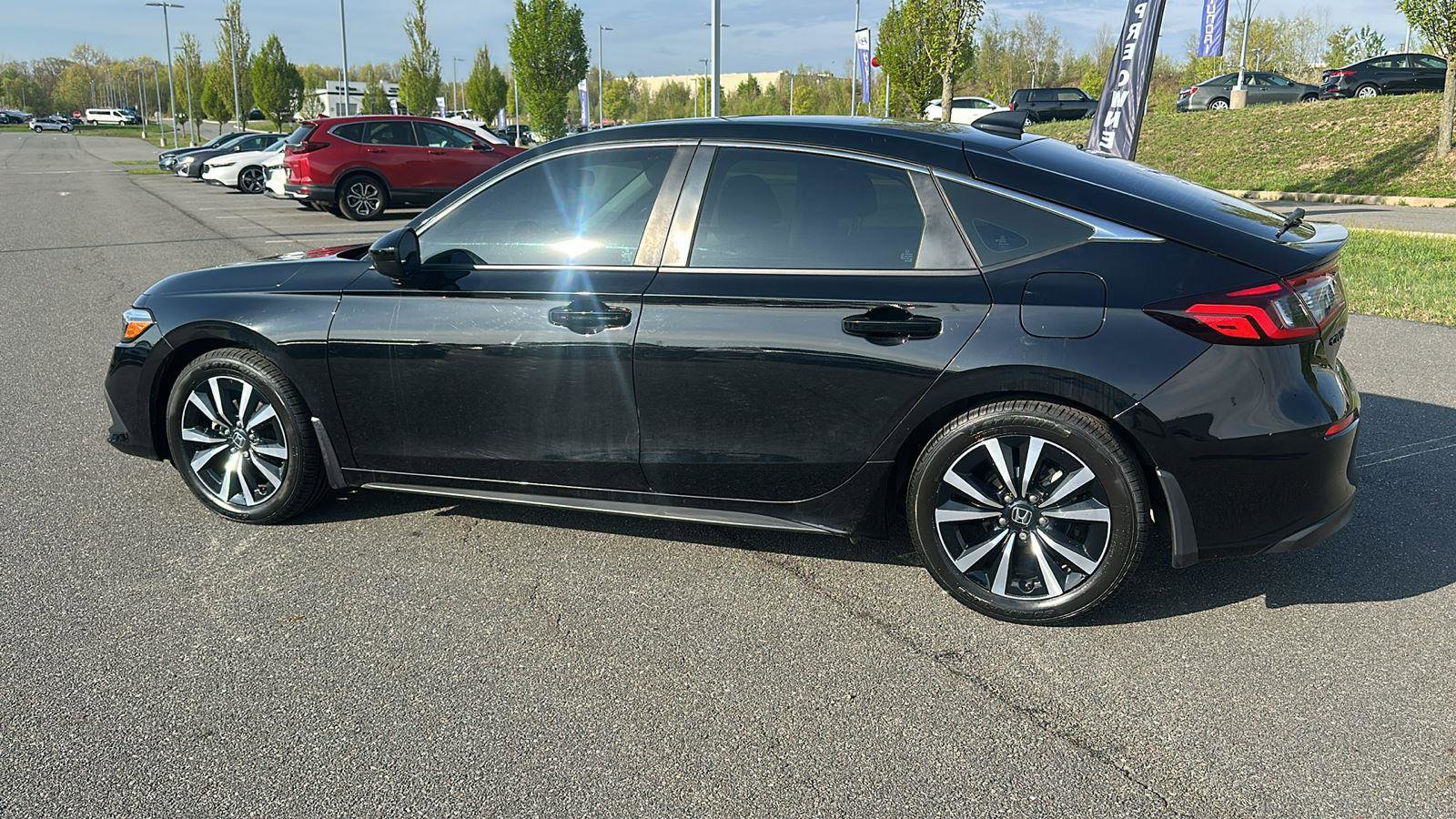 Used 2022 Honda Civic EX-L image 11