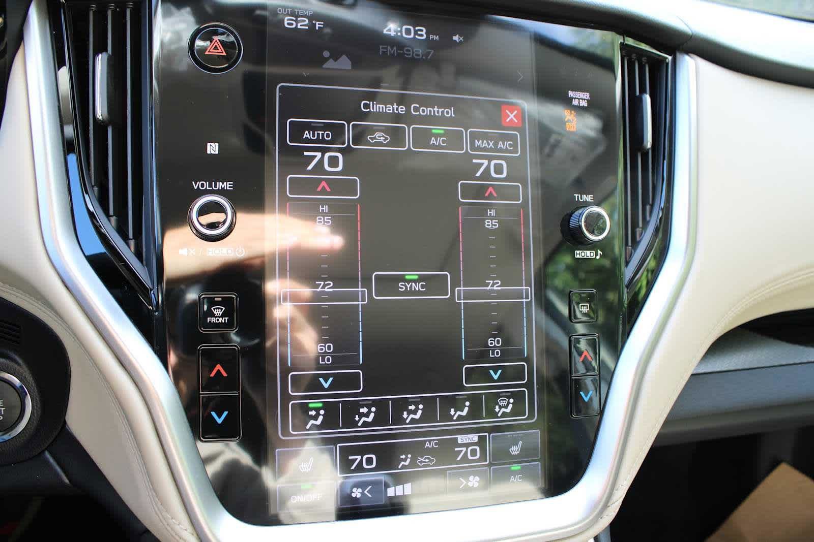 Used 2025 Subaru Outback Premium image 28