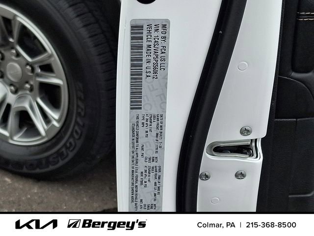 Used 2023 Jeep Wagoneer 4WD w/ Convenience Group I image 28