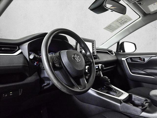 Used 2019 Toyota RAV4 LE w/ Carpet Mat Package image 10