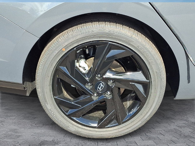 New 2026 Hyundai Elantra SEL Sport FWD image 5