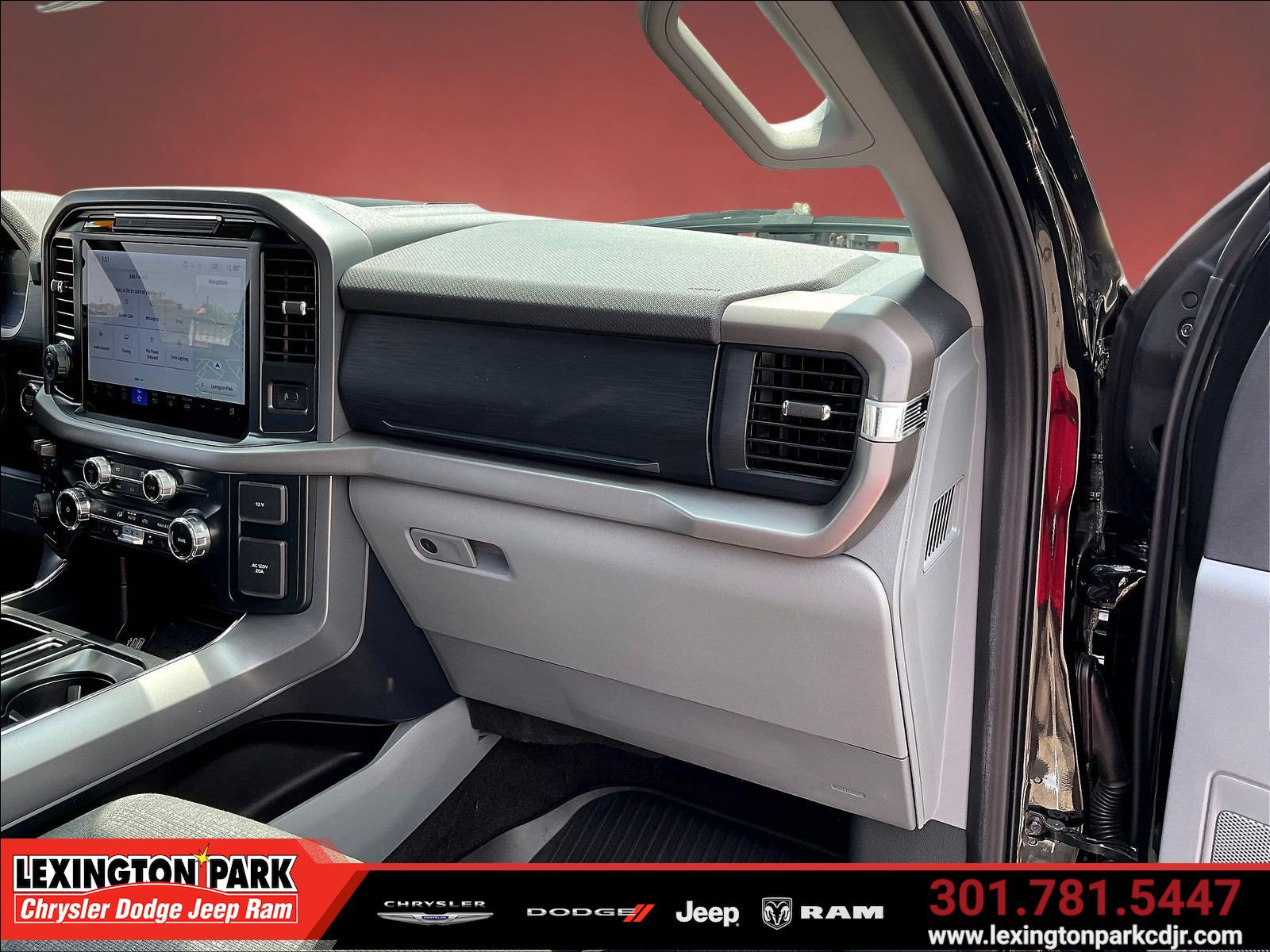 Used 2025 Ford F150 XLT w/ Equipment Group 302A MID AWD/4WD image 26
