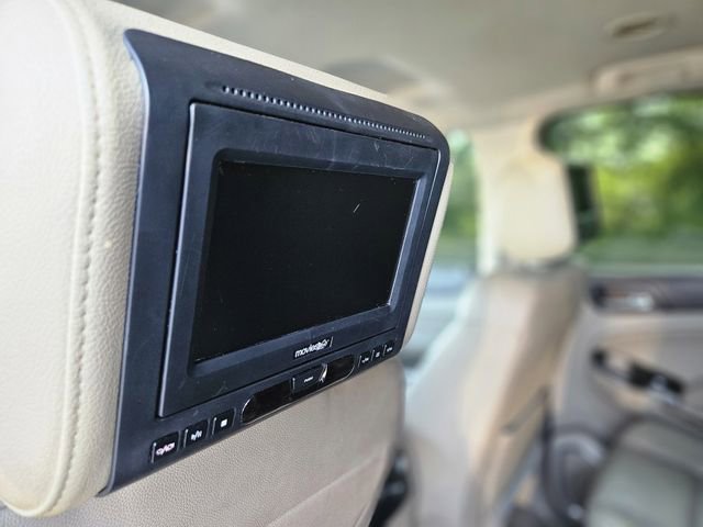 Used 2019 GMC Yukon SLT image 28