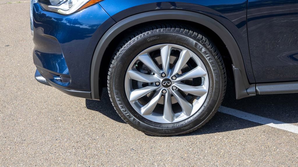 Used 2020 INFINITI QX50 Luxe w/ Navigation Package image 8