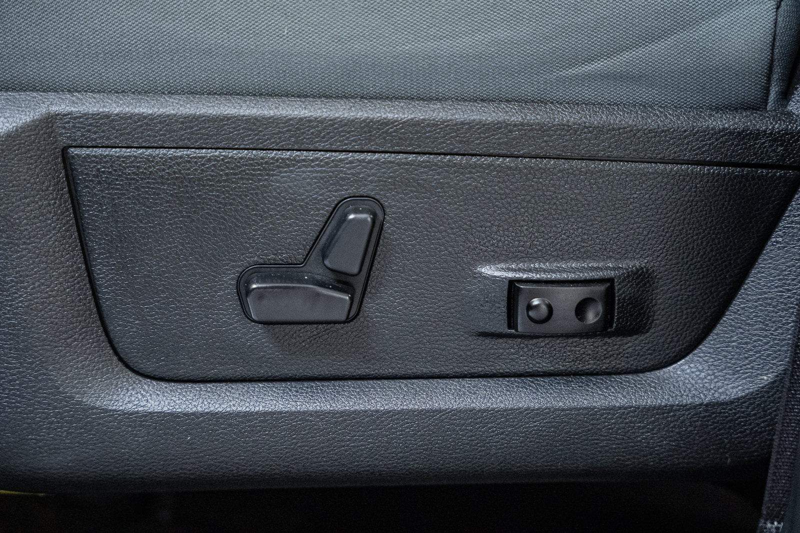 Used 2018 RAM 1500 Big Horn AWD/4WD image 36
