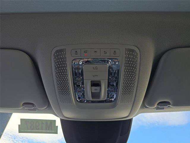 Certified 2026 Mercedes-Benz GLS 450 4MATIC image 31