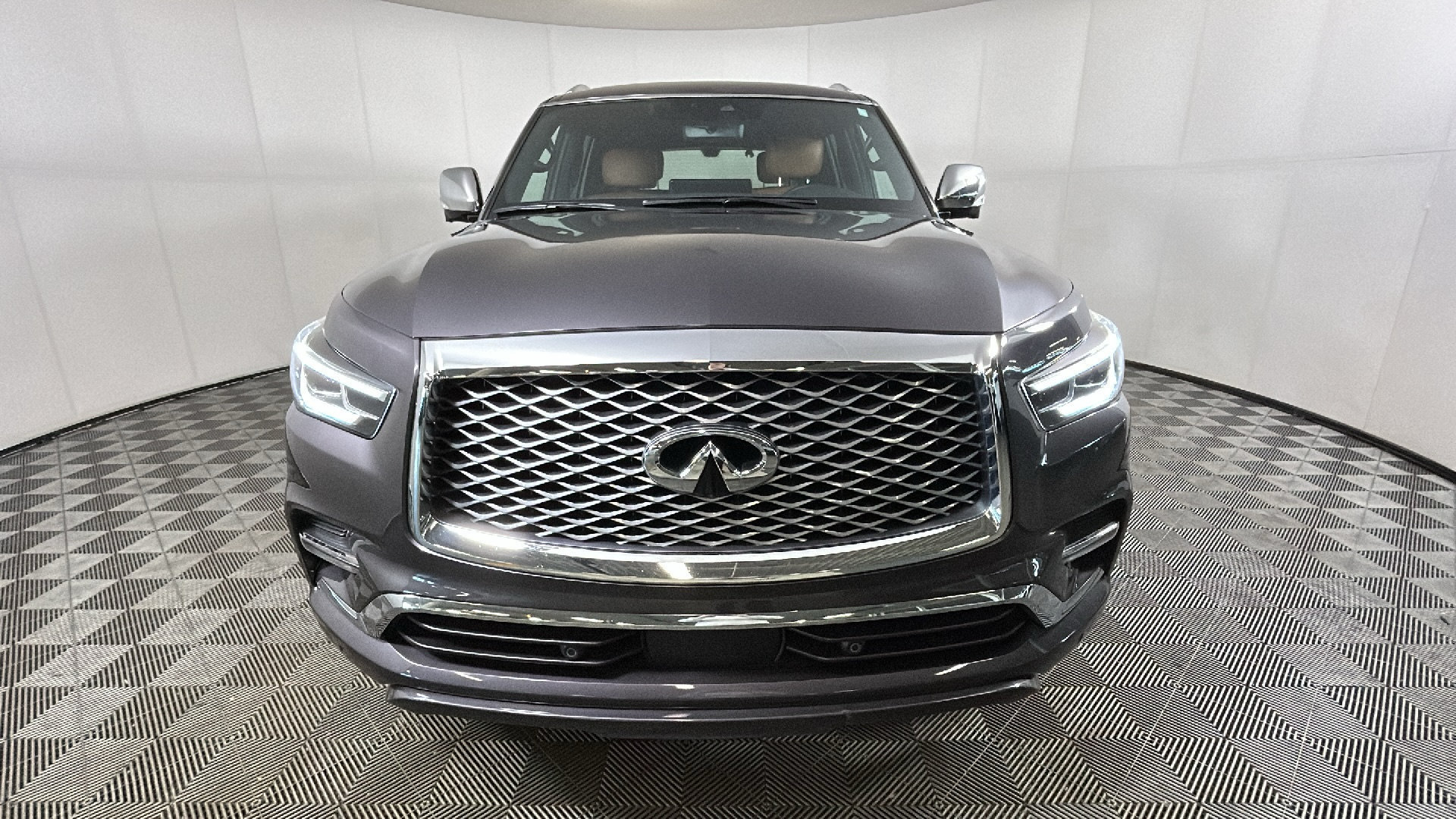 Used 2023 INFINITI QX80 Sensory w/ Cargo Package AWD/4WD image 9