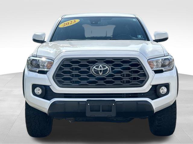 Certified 2023 Toyota Tacoma TRD Off-Road AWD/4WD image 8