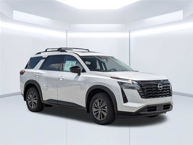 Used 2026 Nissan Pathfinder SV w/ SV Premium Package FWD image 8