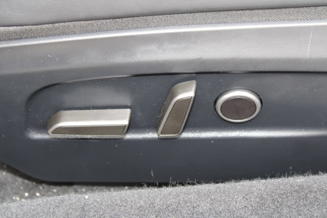 Used 2024 Tesla Model 3 Standard Range RWD image 29