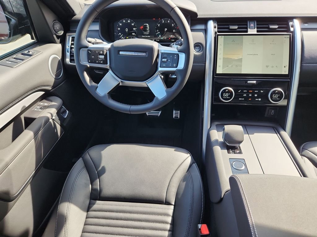 New 2026 Land Rover Discovery Limited Edition AWD/4WD image 4