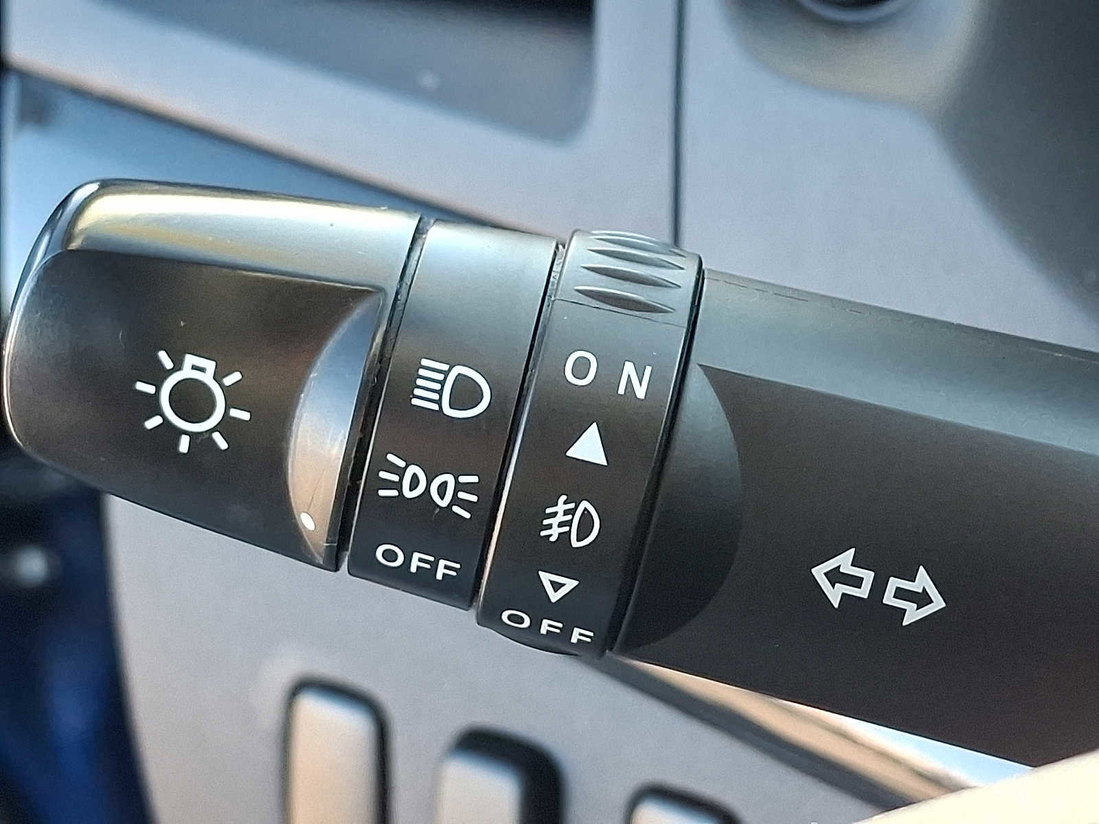 Used 2017 Mitsubishi Lancer SE AWD/4WD image 25