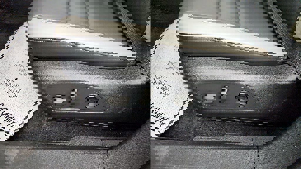 Used 2024 Honda Prologue Touring image 12