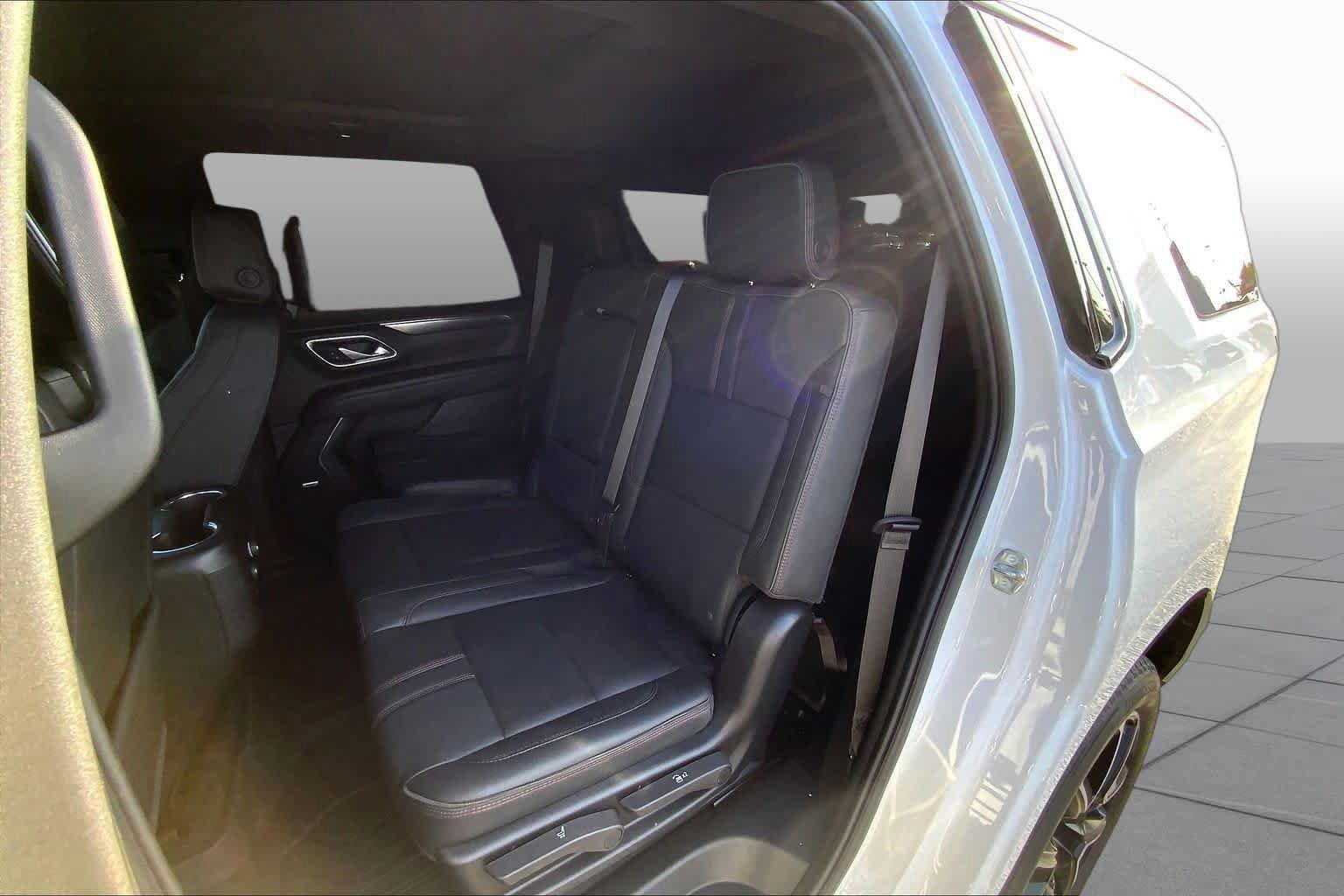 Used 2024 Chevrolet Tahoe RST AWD/4WD image 21