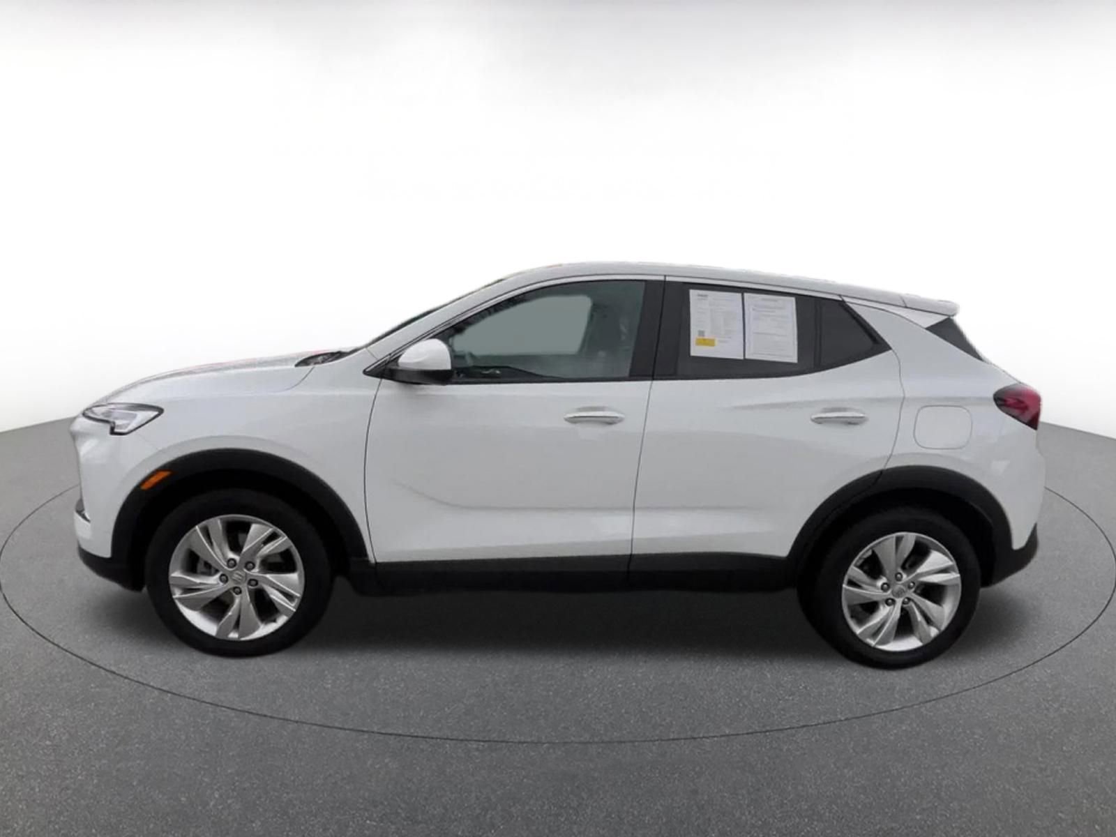 Used 2025 Buick Encore GX Preferred image 9