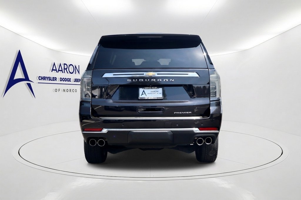 Used 2025 Chevrolet Suburban Premier RWD image 5