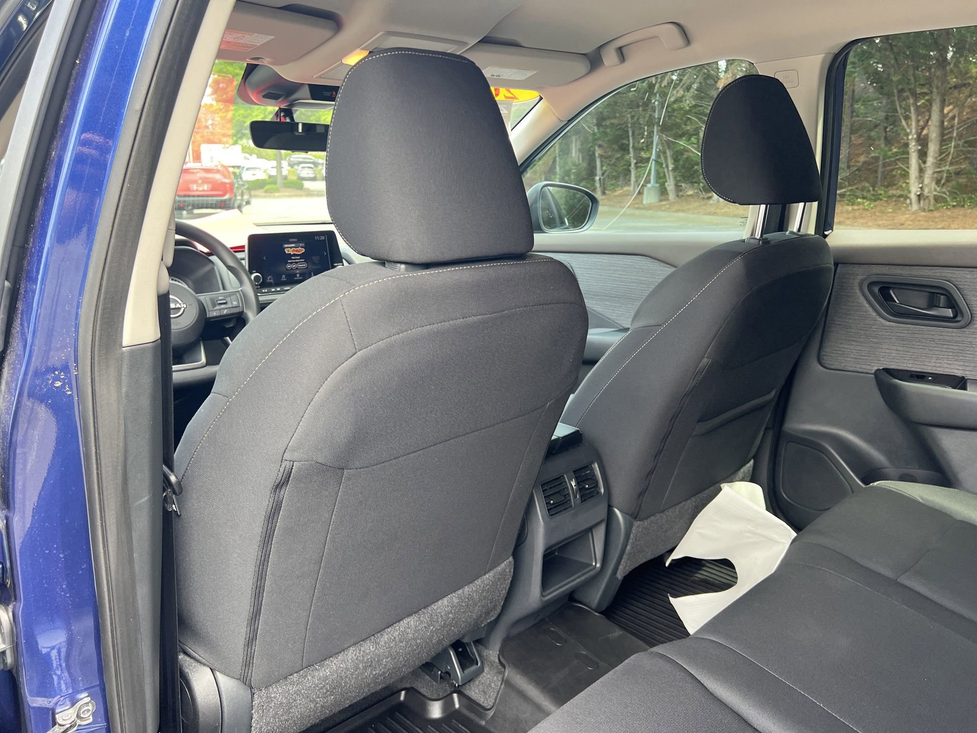 Used 2023 Nissan Rogue S FWD image 17