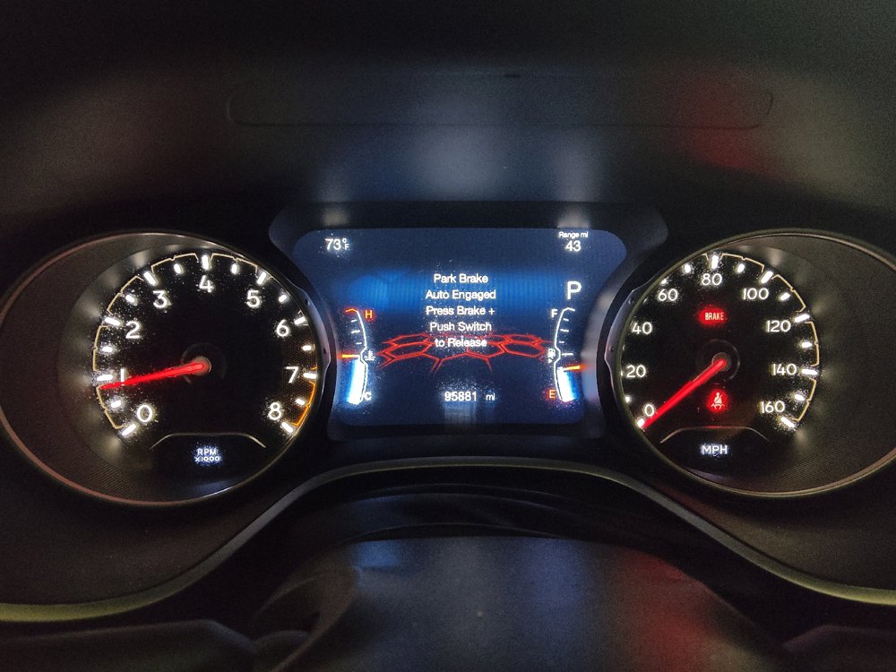 Used 2020 Jeep Compass Latitude w/ Popular Equipment Group FWD image 23