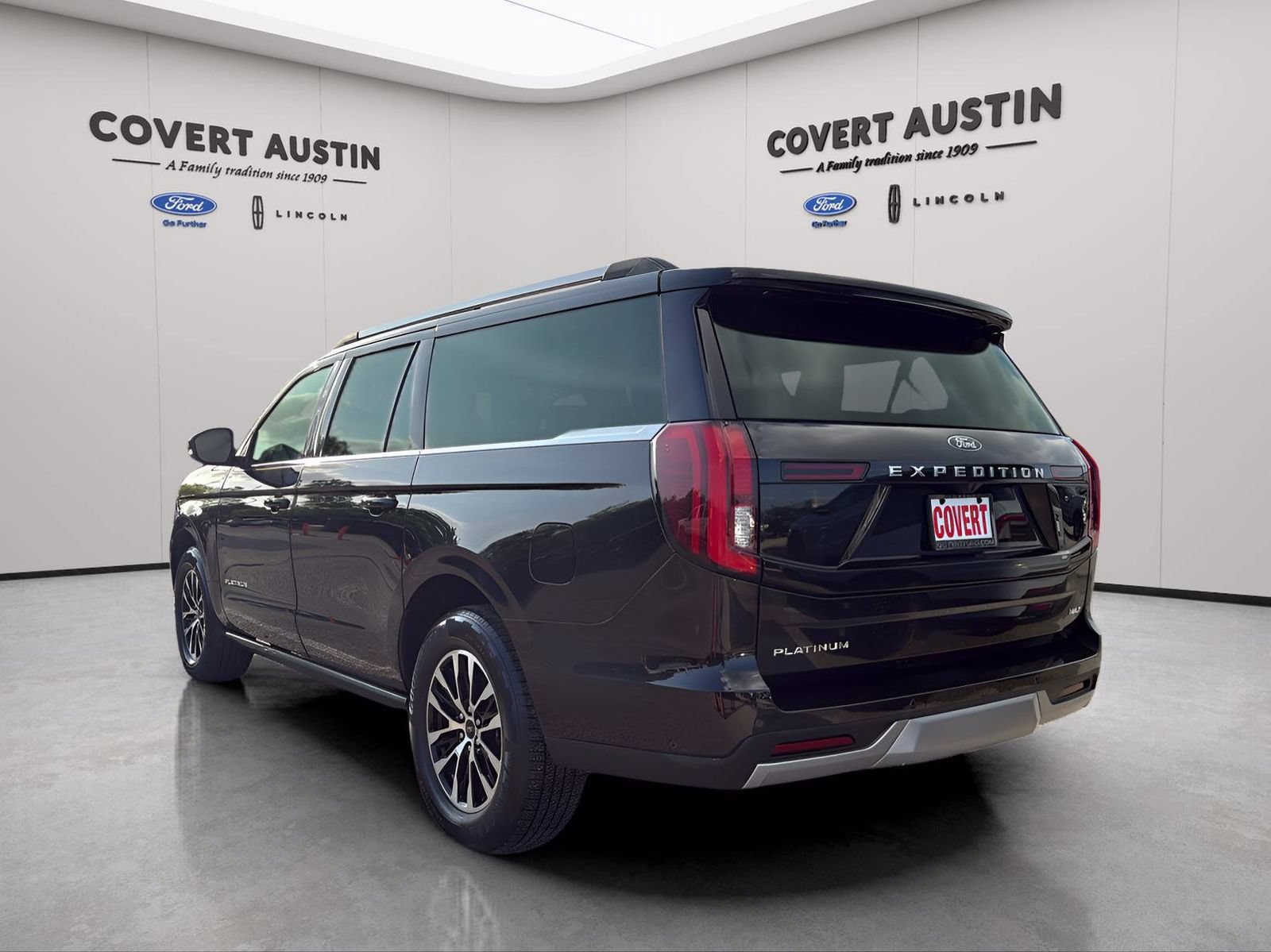 Certified 2025 Ford Expedition Max Platinum AWD/4WD image 3