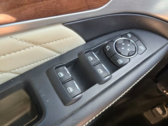 Used 2016 Ford Explorer Platinum image 32